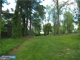 205 Preston Road Flourtown, PA 19031 - Photo 3 of 10