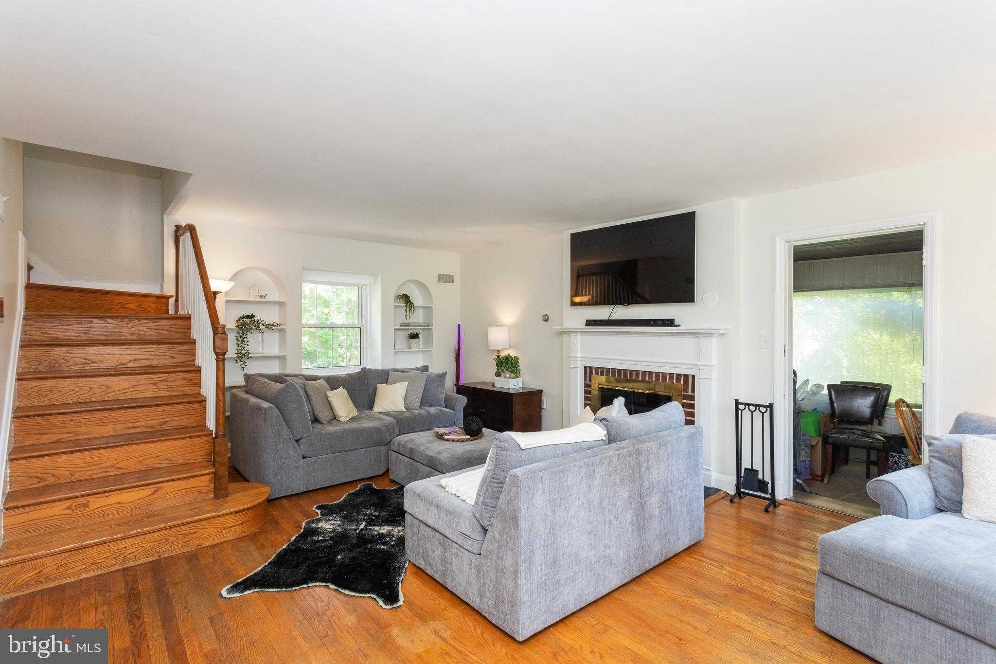 3703 Buckingham Road Baltimore, MD 21207 - Photo 5 of 35