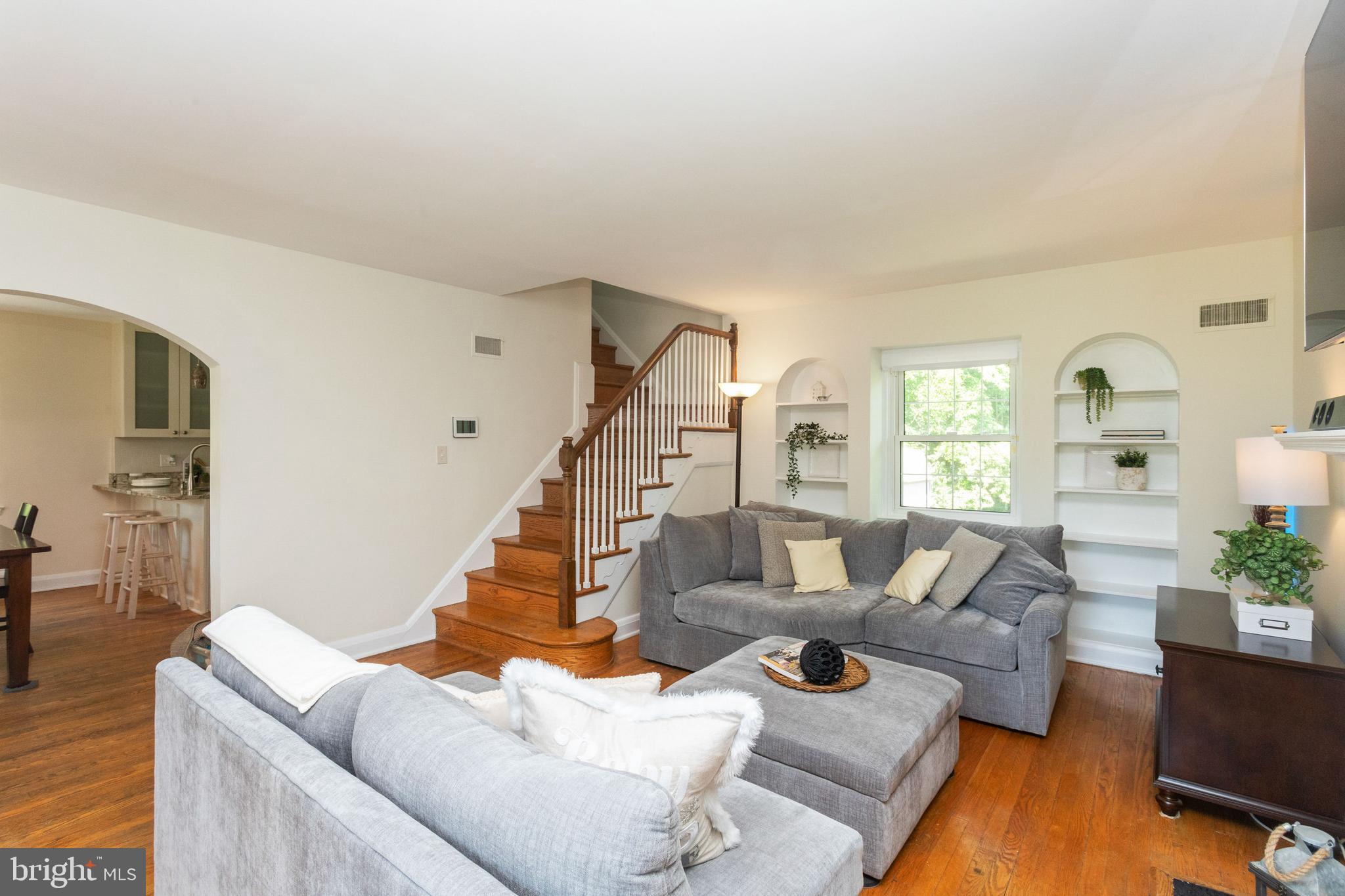 3703 Buckingham Road Baltimore, MD 21207 - Photo 7 of 35