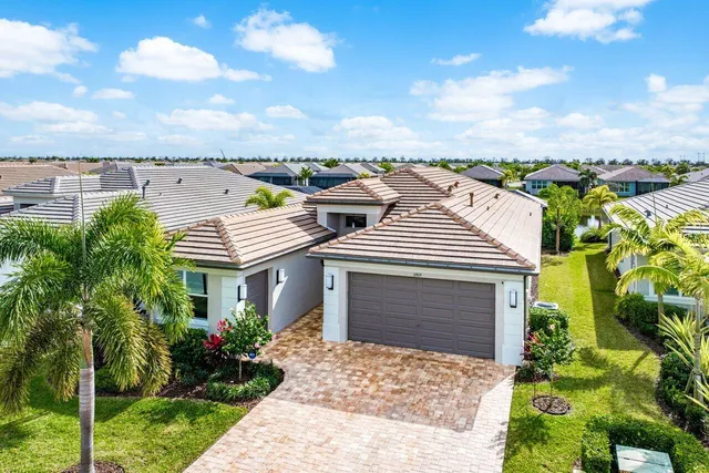 $929,100 | 11909 Southwest Coral Cove Parkway, Port St. Lucie, FL 34987