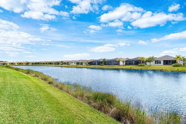 $929,100 | 11909 Southwest Coral Cove Parkway, Port St. Lucie, FL 34987