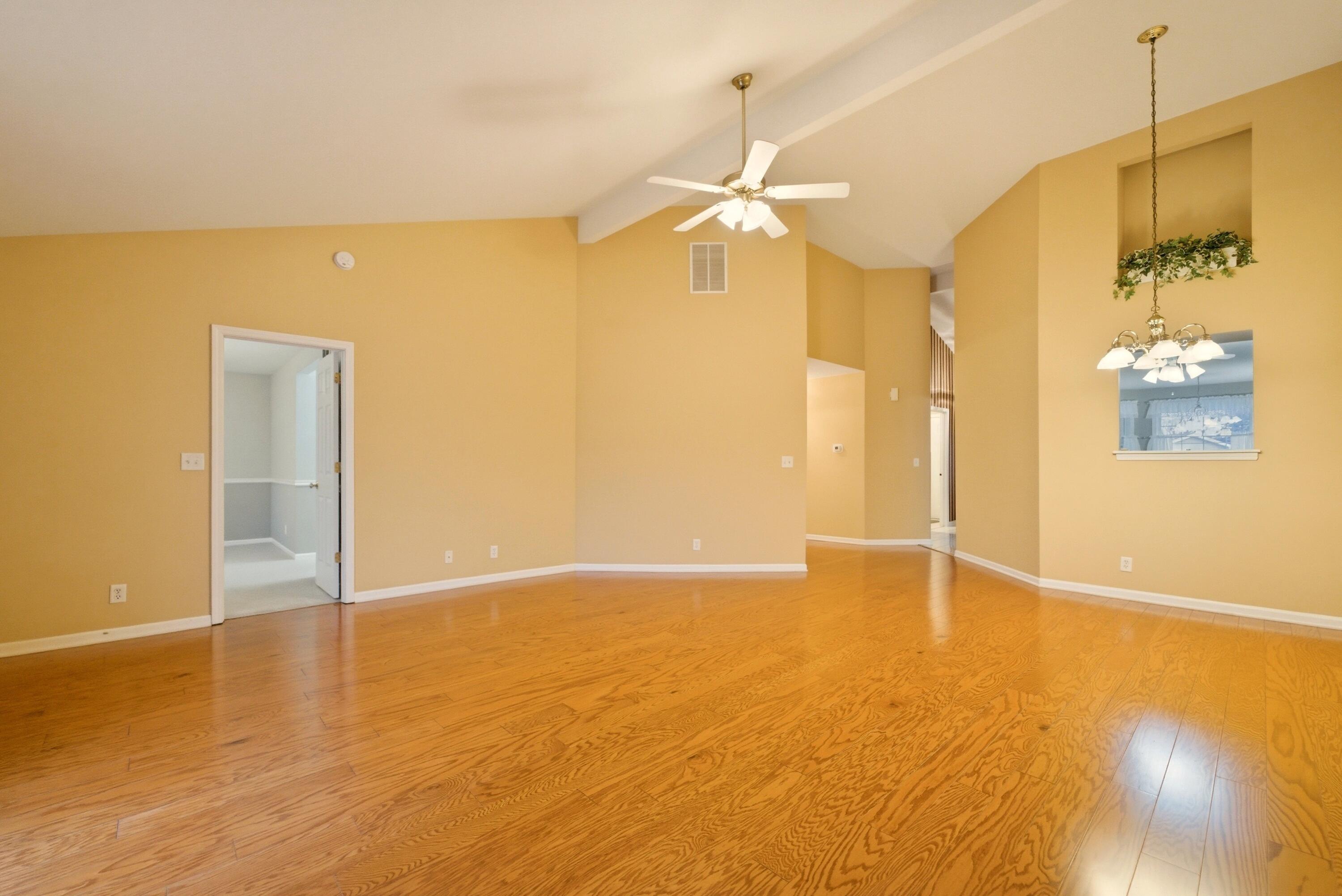411 Pine Ridge Circle Lowell, IN 46356 - Photo 9 of 29 3000x2005