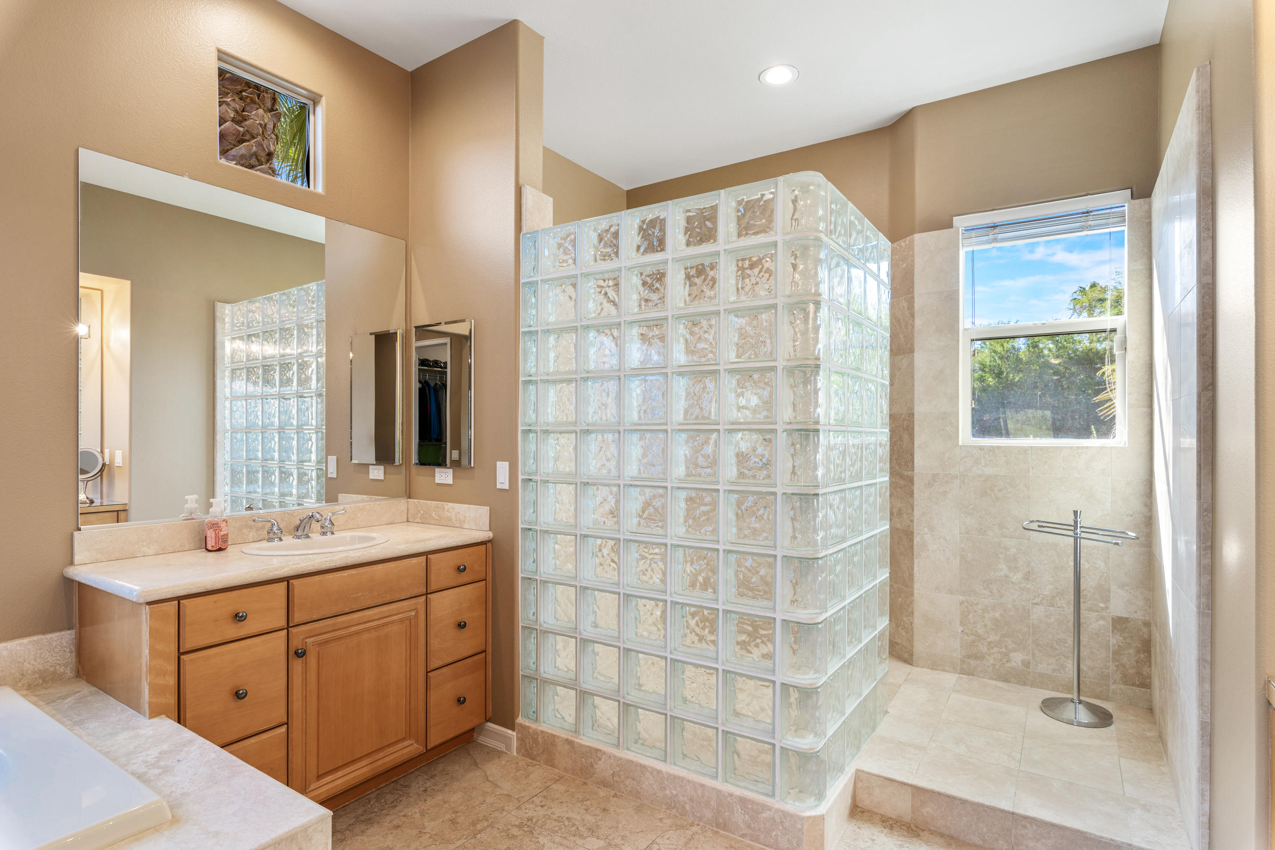 360 Loch Lomond Road Rancho Mirage, CA 92270 - Photo 28 of 76 068A3180