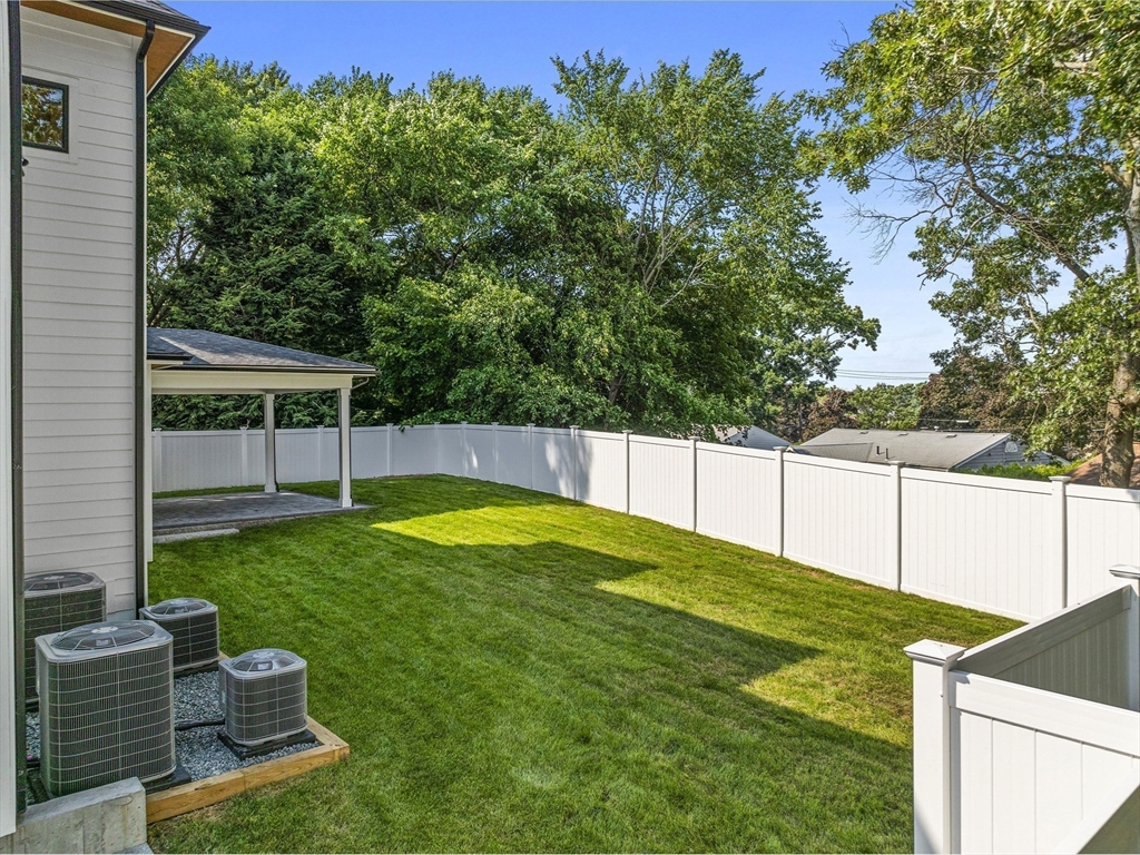 280 Greendale Avenue Needham, MA 02494 - Photo 7 of 41