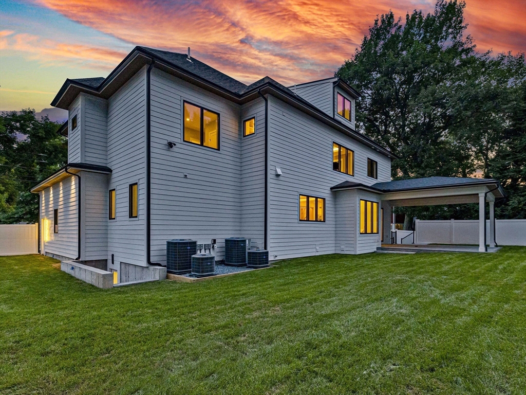 280 Greendale Avenue Needham, MA 02494 - Photo 8 of 41