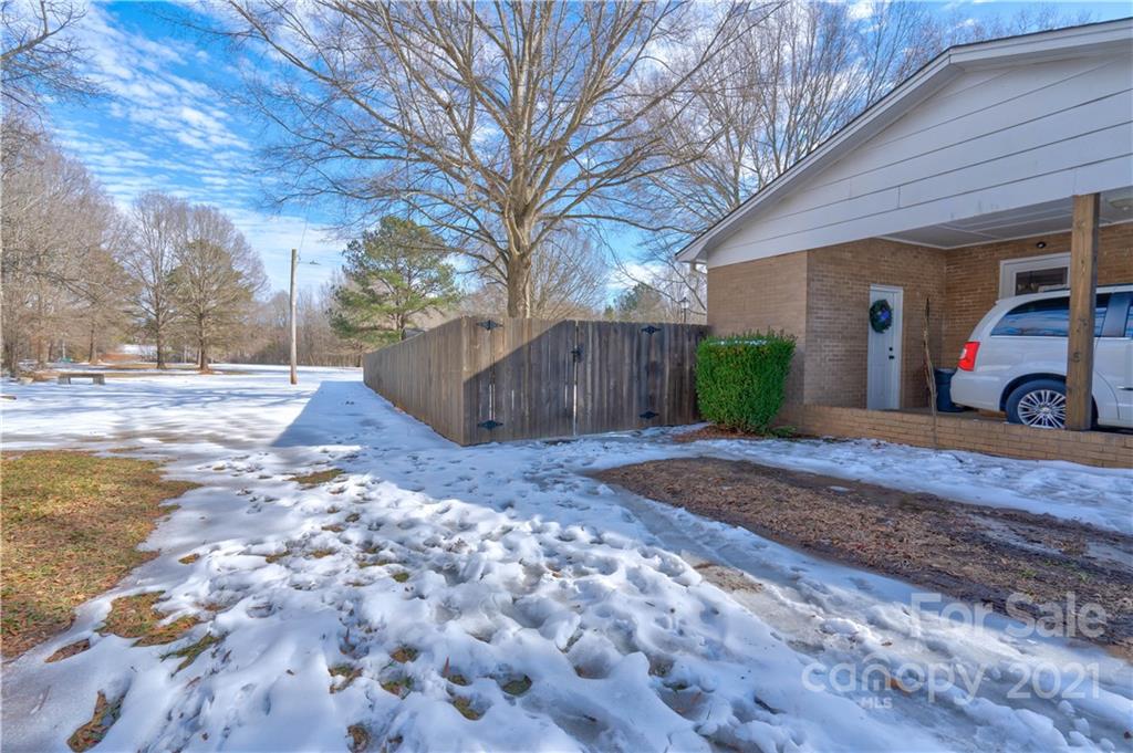 511 J C Dellinger Road Cherryville, NC 28021 - Photo 5 of 18 Gallery Image 5