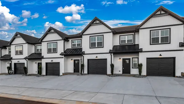 $1,830 | 166 Sango Drive, Unit 326, Clarksville, TN 37043