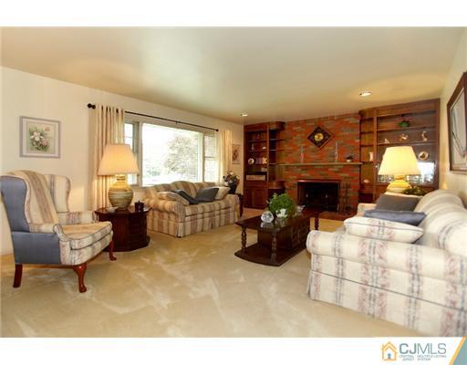 290 New Road Monmouth Junction, NJ 08852 - Photo 3 of 25 Gallery Image 3
