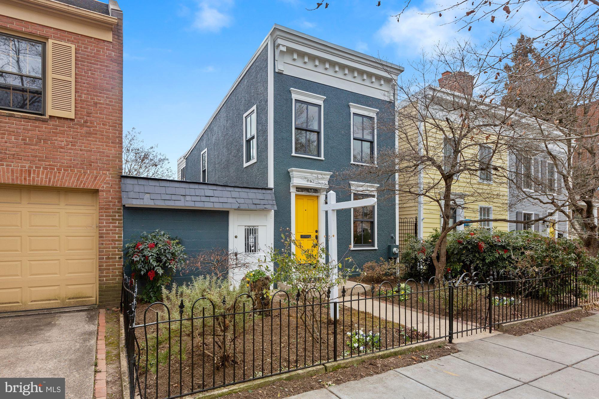 651 E Street Southeast Washington, DC 20003 - Photo 1 of 32 a front view of a house