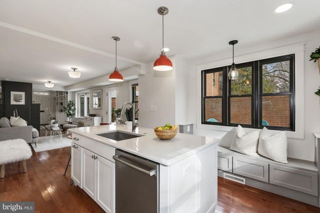 $1,150,000 | 651 E Street Southeast, Washington, DC 20003