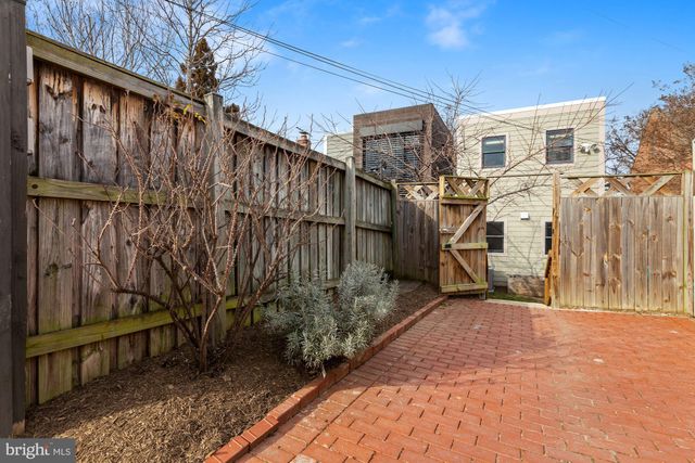 $1,150,000 | 651 E Street Southeast, Washington, DC 20003