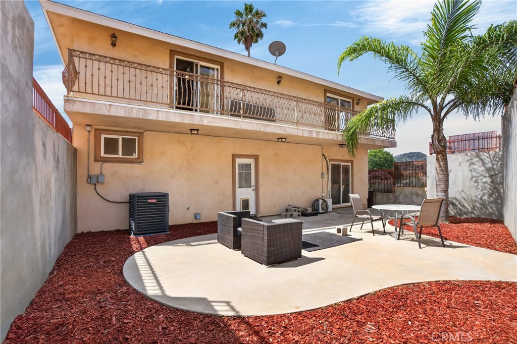 29631 Silver Street Castaic, CA 91384 - Photo 31 of 36 Private backyard with a mature palm tree