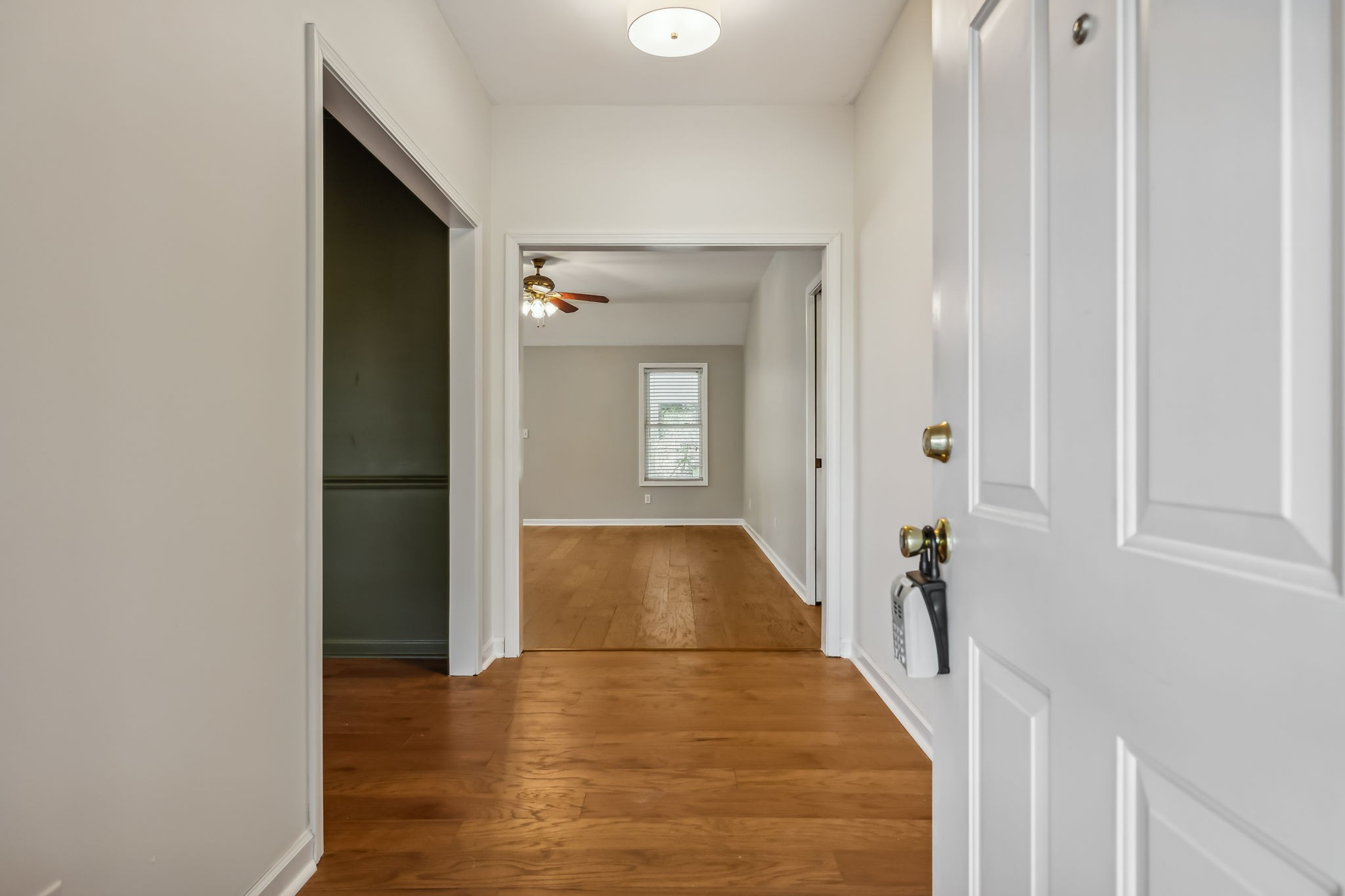 7740 Greenbrier Road Joelton, TN 37080 - Photo 3 of 31 Foyer
