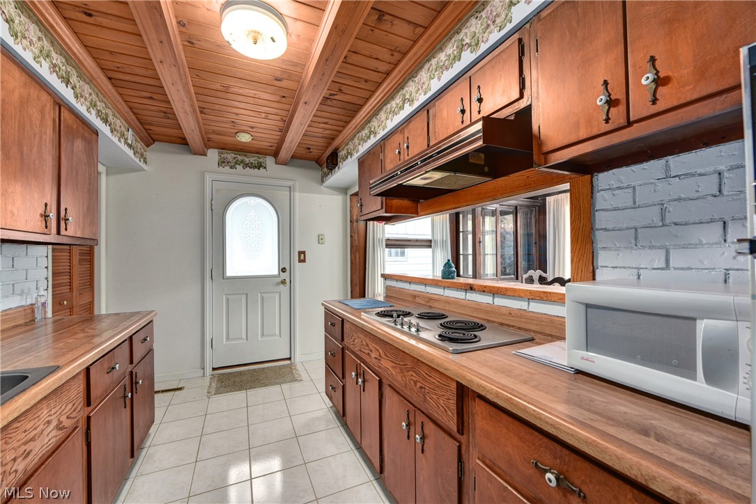 221 Niagara Road Vermilion, OH 44089 - Photo 10 of 34 Gallery Image 10