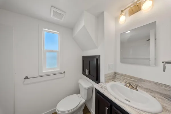 $84,950 | 317 Moffat Boulevard, Unit 14, Manteca, CA 95336