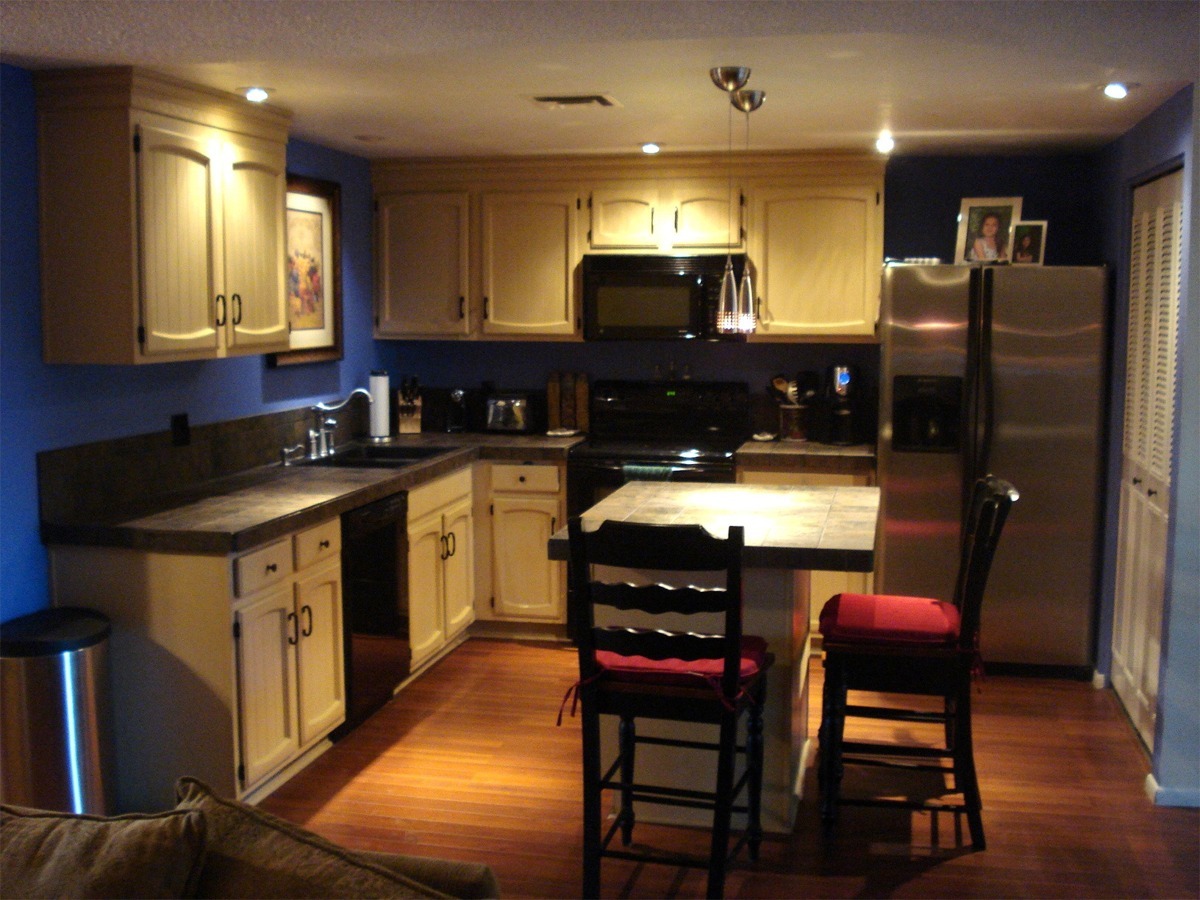 1608 West Colt Road Chandler, AZ 85224 - Photo 4 of 6 Kitchen 1