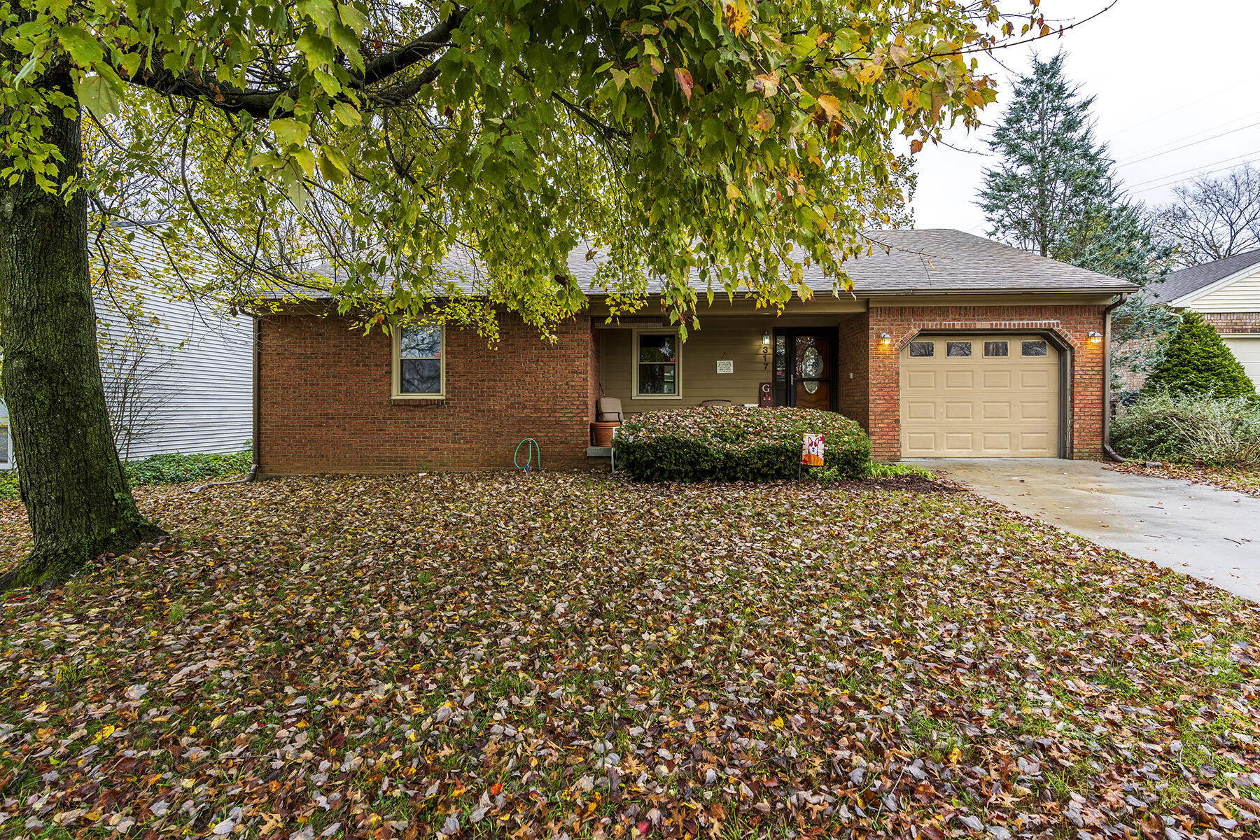 317 Stonegate Way Lexington, KY 40503 - Photo 1 of 26 317stone01