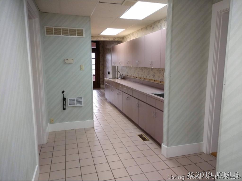 1739 Michigan Road Madison, IN 47250 - Photo 4 of 22
