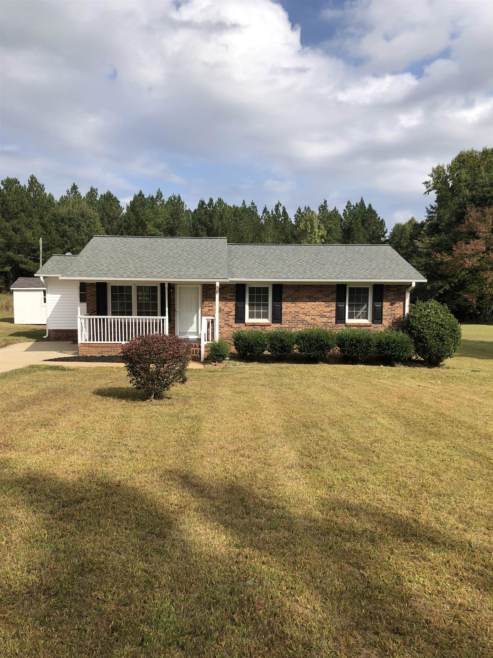 433 Kelly Road Union, SC 29379 - Photo 1 of 12