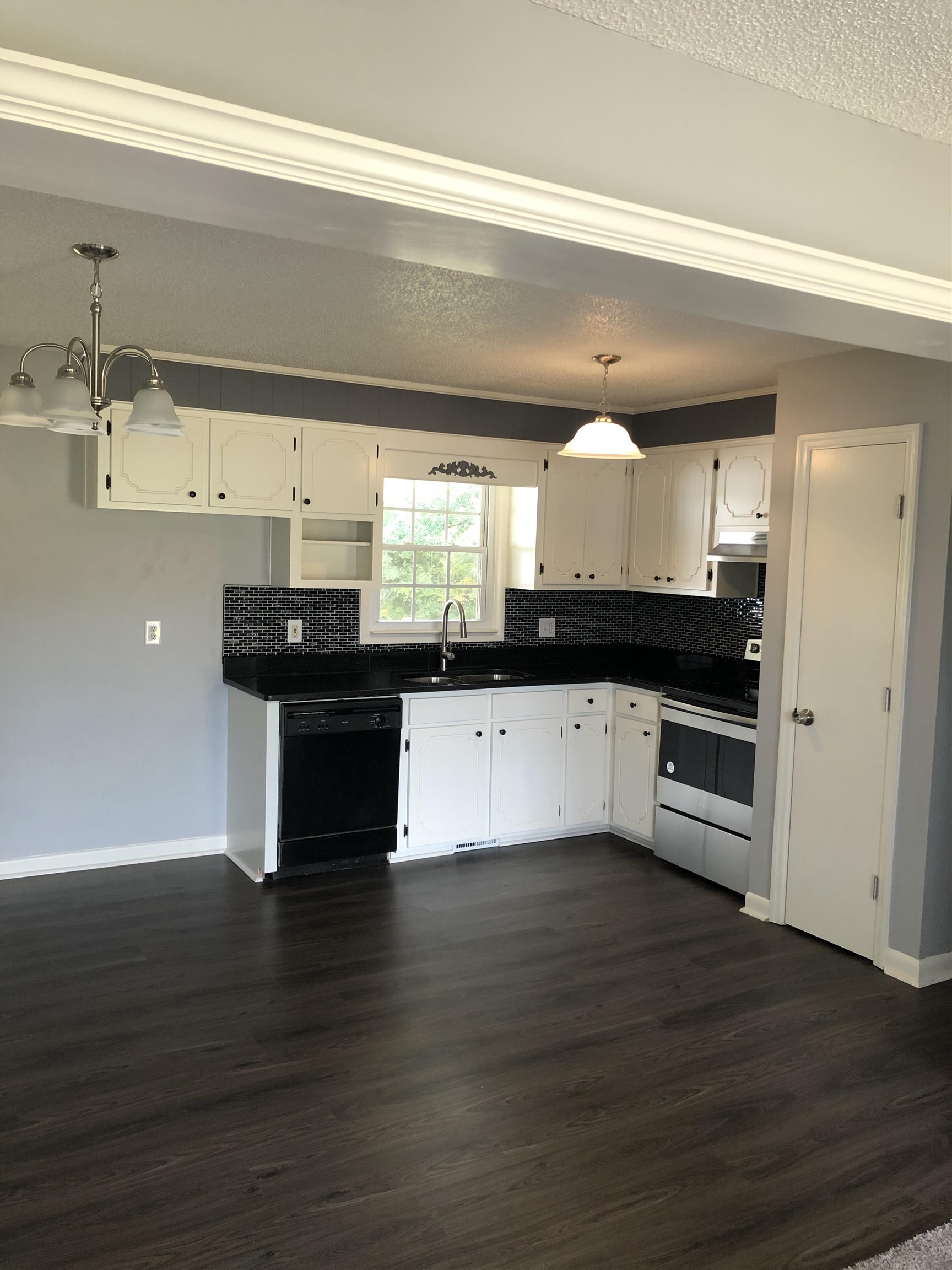 433 Kelly Road Union, SC 29379 - Photo 3 of 12
