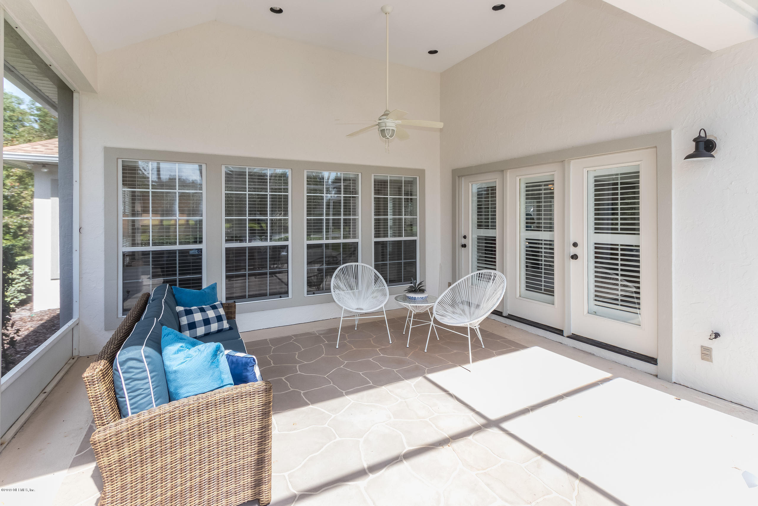 601 Teeside Court St. Augustine, FL 32080 - Photo 29 of 38 a living room with furniture and a window