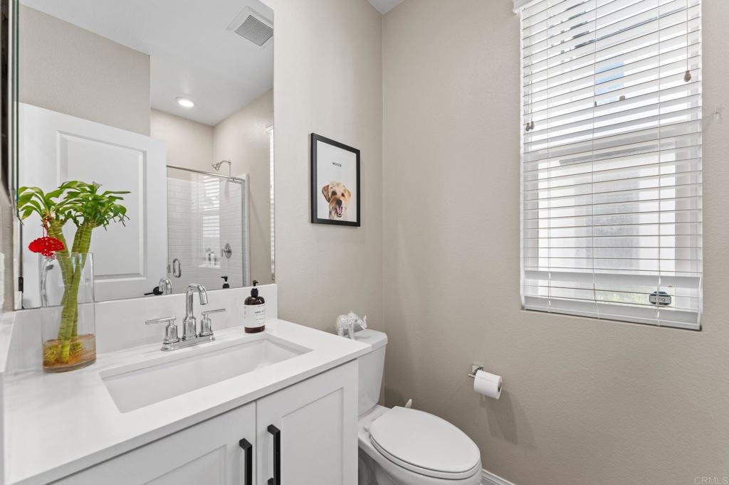 1775 Whitmore Loop Chula Vista, CA 91913 - Photo 26 of 59 DOWNSTAIRS FULL BATHROOM