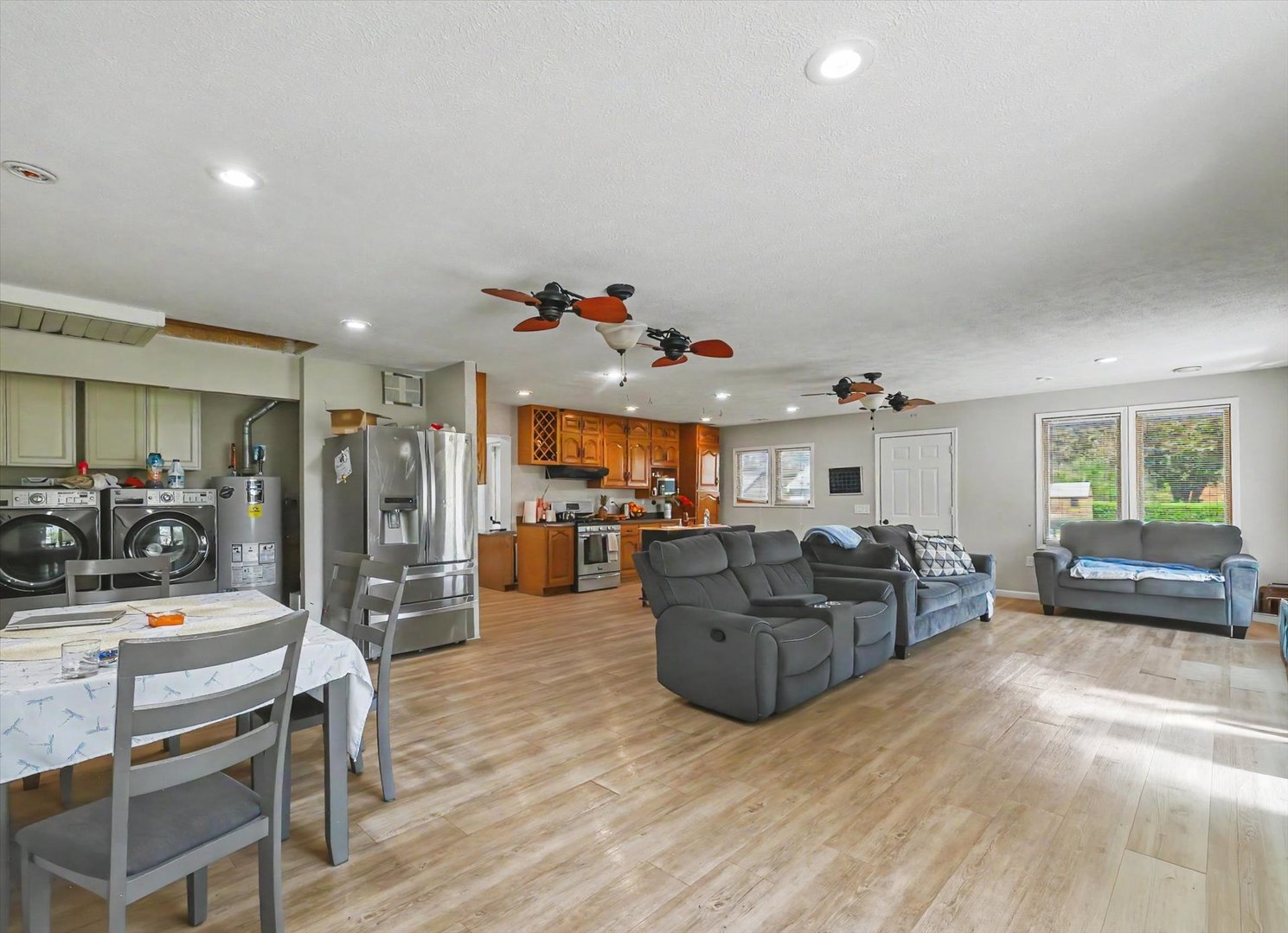 5555 Thrush Avenue Decatur, IL 62521 - Photo 6 of 20