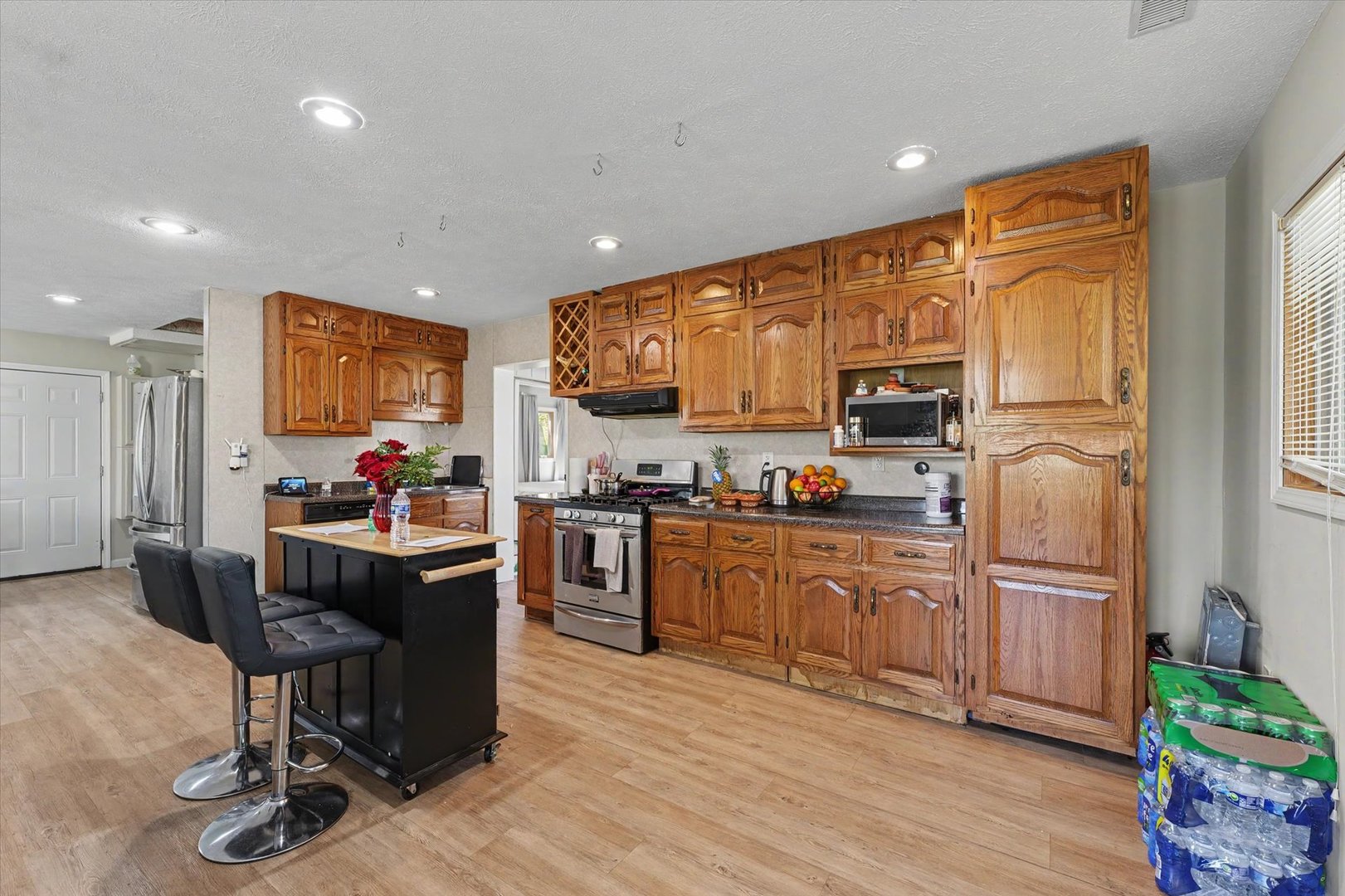 5555 Thrush Avenue Decatur, IL 62521 - Photo 9 of 20