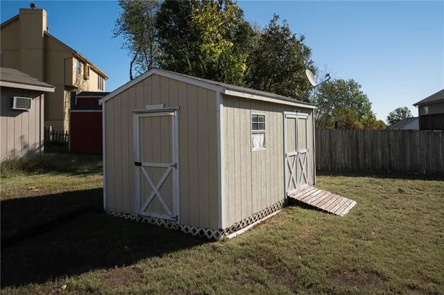 $330,000 | 1303 Kimberly Drive, Warrensburg, MO 64093