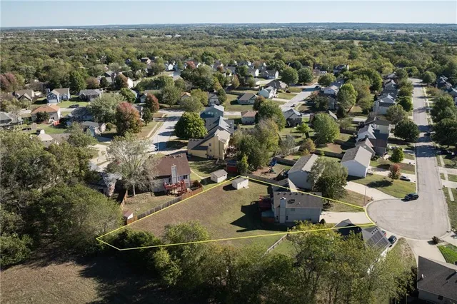 $330,000 | 1303 Kimberly Drive, Warrensburg, MO 64093