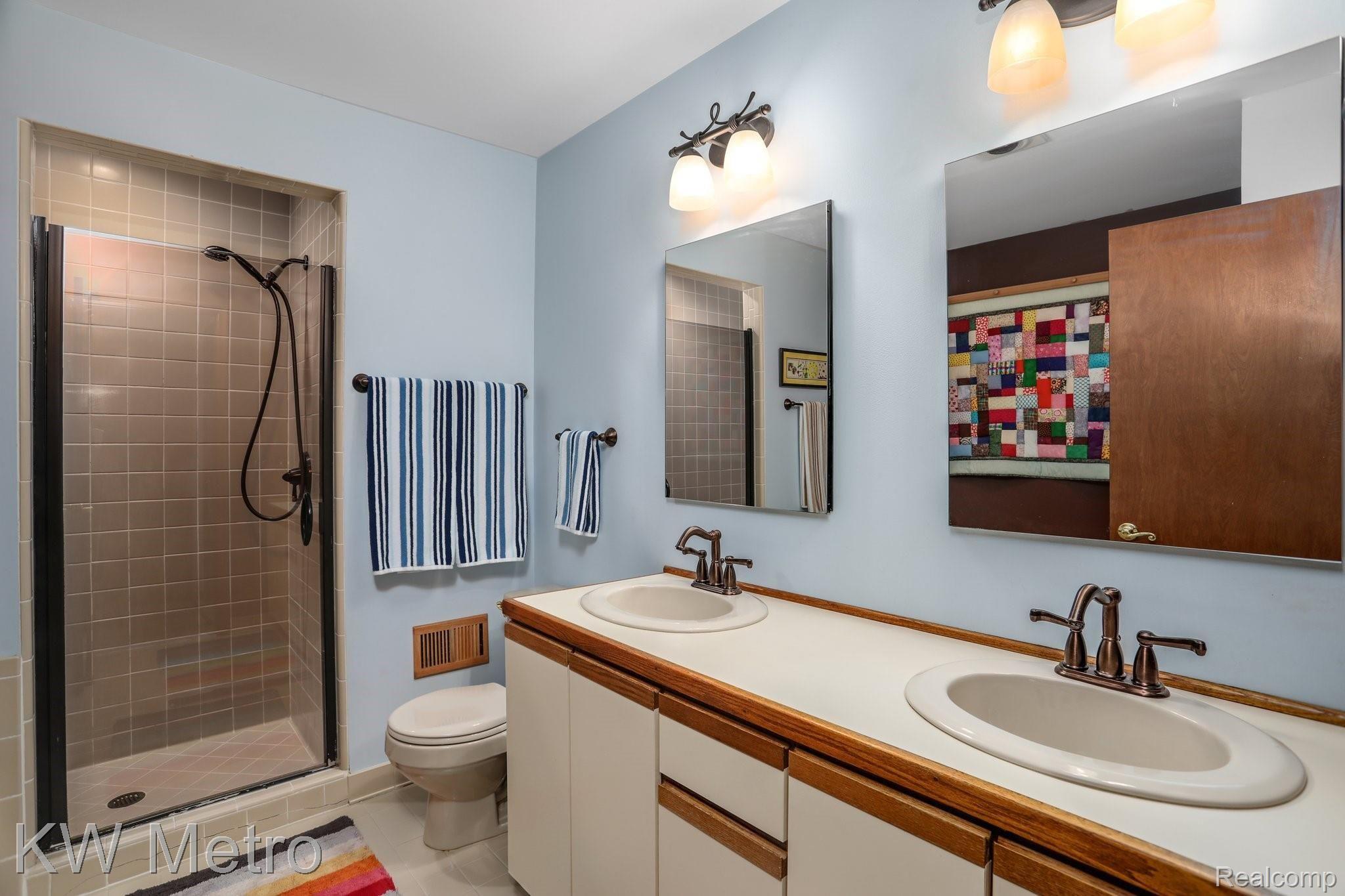 3985 Lincoln Road Bloomfield Hills, MI 48301 - Photo 38 of 46 27-web-or-mls-3985 Lincoln Road Bloomfield Township0021.jpg