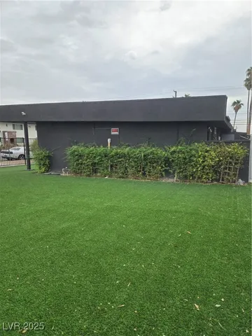 $1,299 | 1000 Lewis Avenue, Unit 1004, Las Vegas, NV 89101