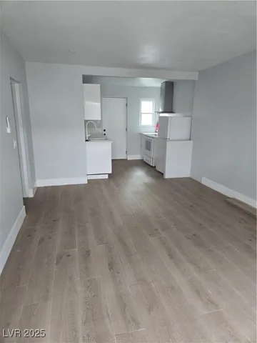 $1,299 | 1000 Lewis Avenue, Unit 1004, Las Vegas, NV 89101