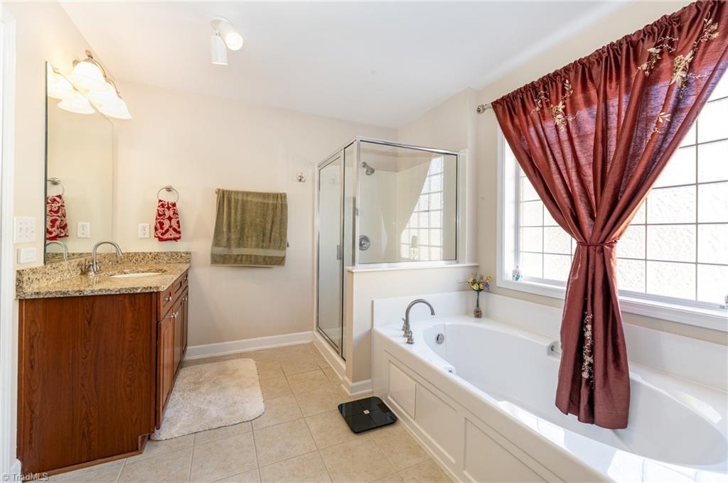 2304 Rockland Circle High Point, NC 27265 - Photo 24 of 39