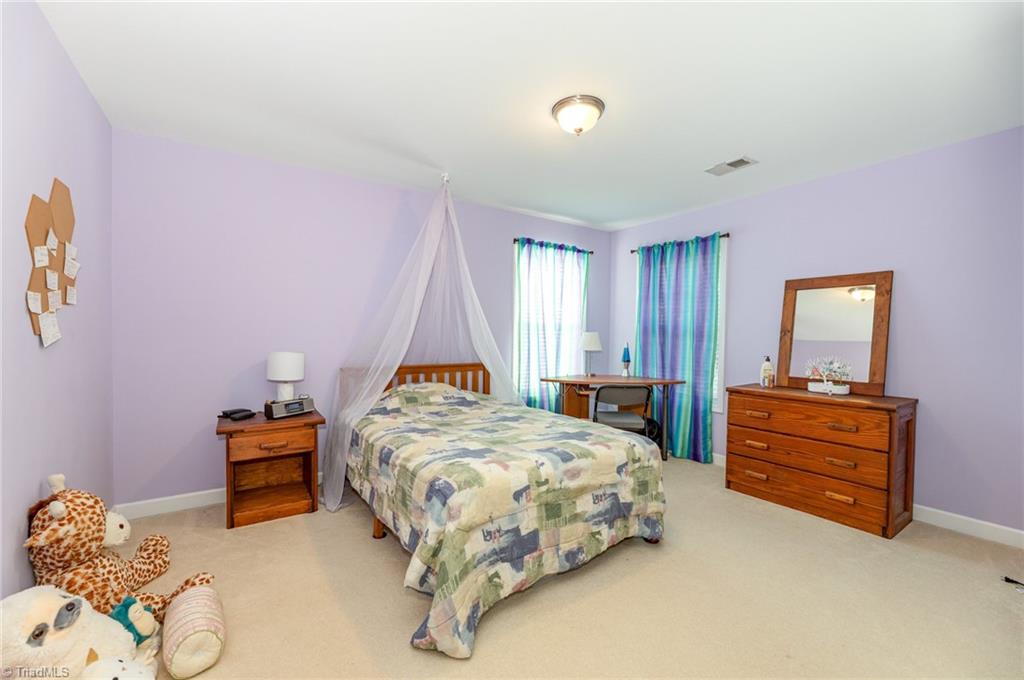 2304 Rockland Circle High Point, NC 27265 - Photo 29 of 50