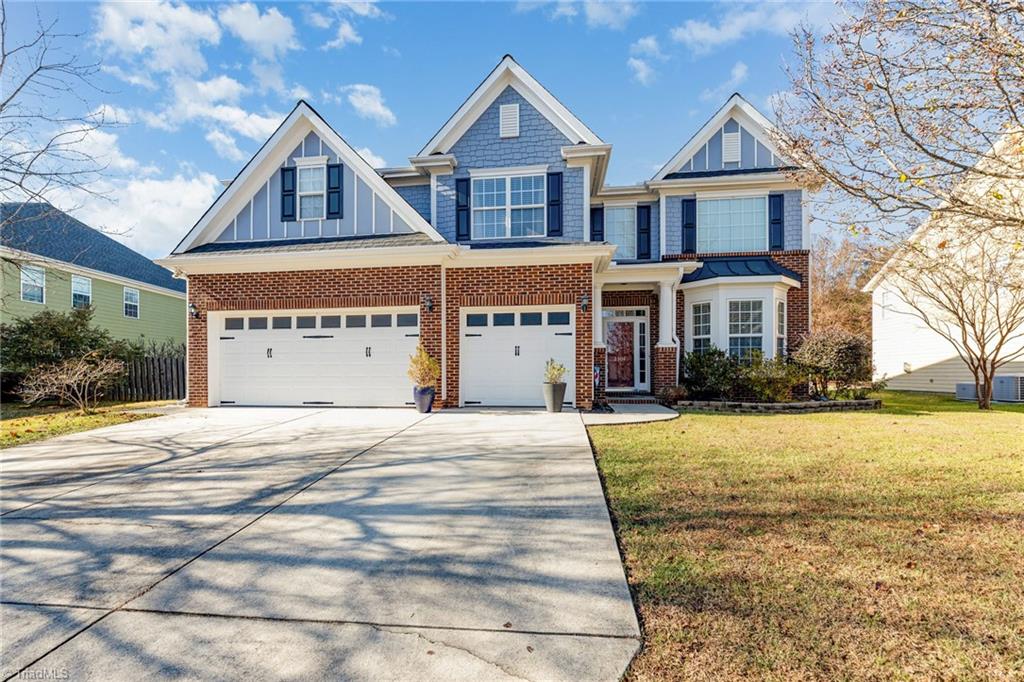 2304 Rockland Circle High Point, NC 27265 - Photo 3 of 39