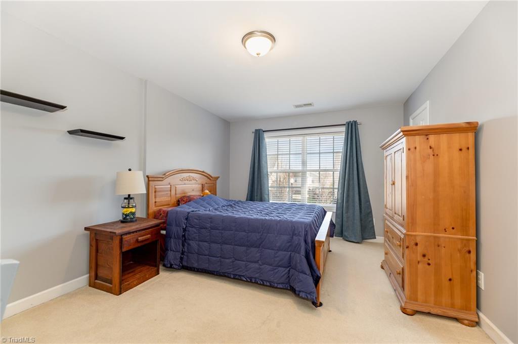 2304 Rockland Circle High Point, NC 27265 - Photo 32 of 39