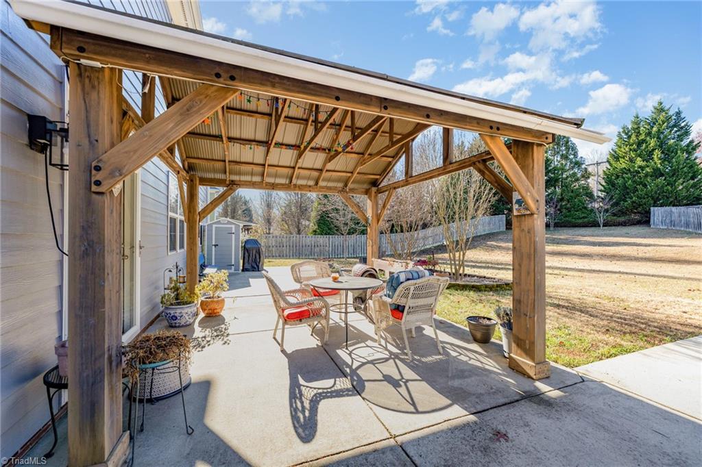 2304 Rockland Circle High Point, NC 27265 - Photo 37 of 50