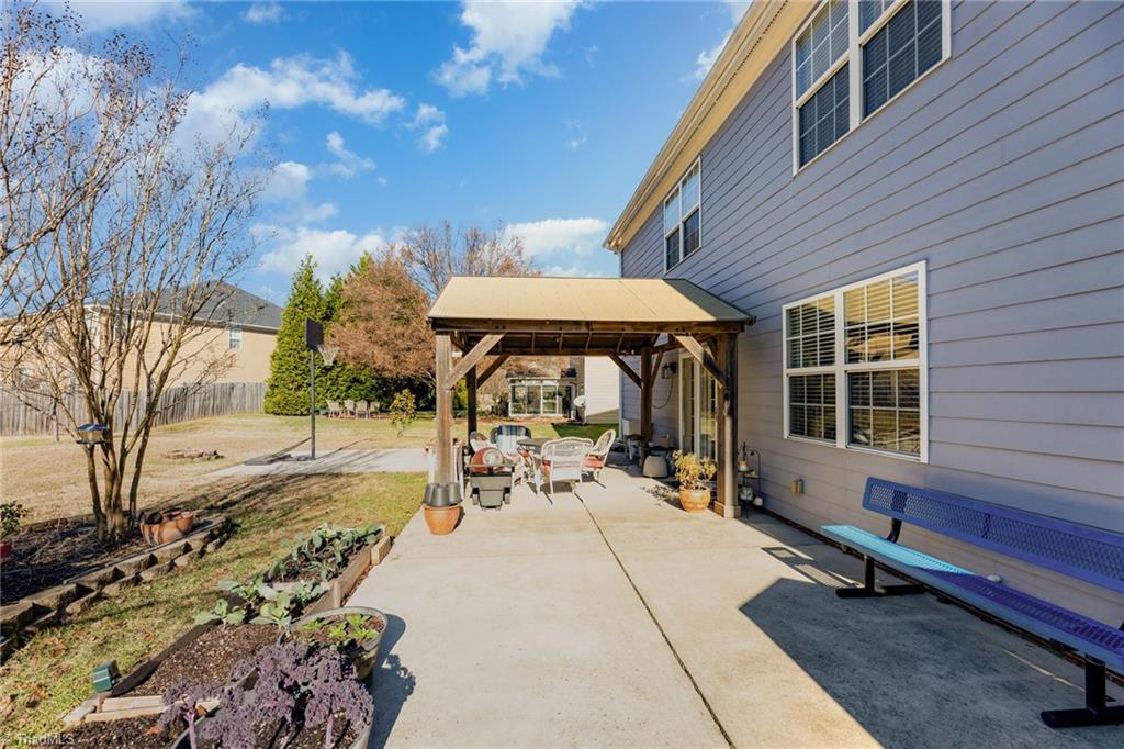 2304 Rockland Circle High Point, NC 27265 - Photo 38 of 50