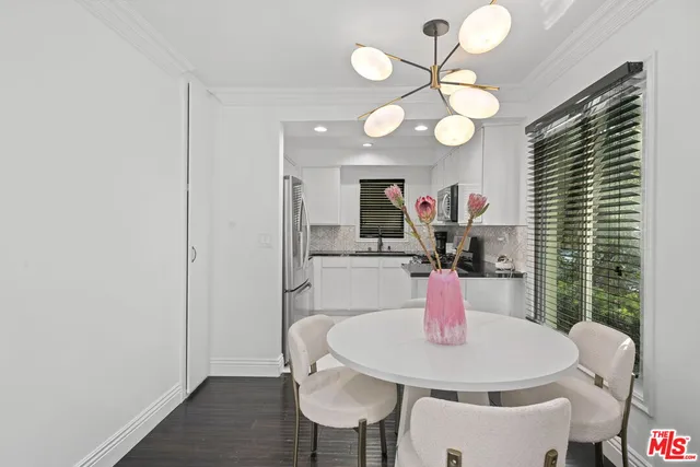 $3,295 | 11646 Chenault Street, Unit 2, Los Angeles, CA 90049