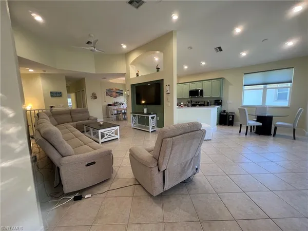 $7,500 | 6809 Ascot Drive, Unit 201, Naples, FL 34113