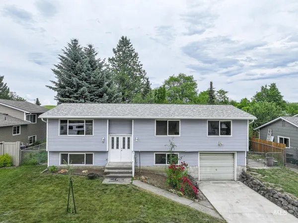 $339,000 | 824 Kennedy Street, Moscow, ID 83843