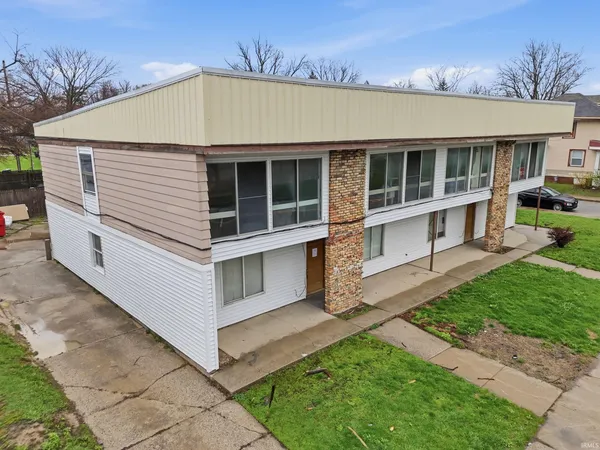 $574,900 | 1821 East Pontiac Street, Fort Wayne, IN 46803