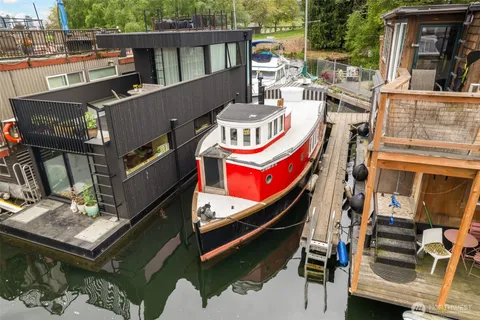 a view of an outdoor space with seating area