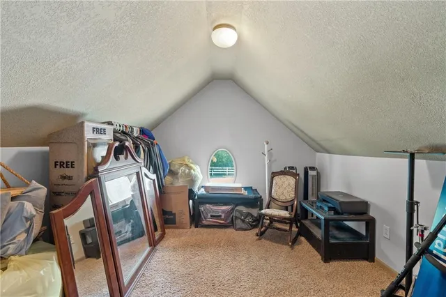 $585,000 | 10013 Northwest Crooked Road, Parkville, MO 64152