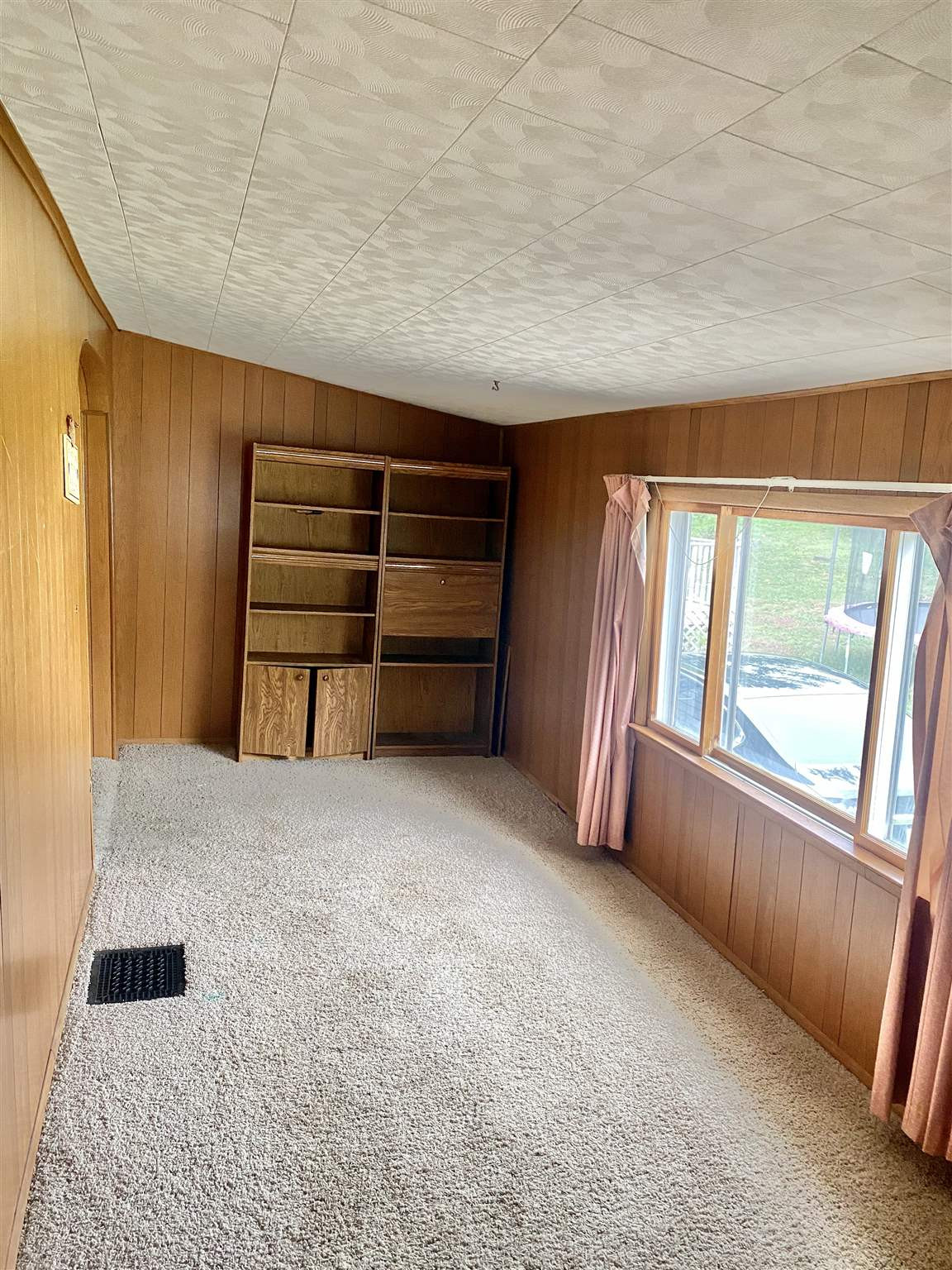 517 Cedar Road Covington, KY 41015 - Photo 4 of 18 Gallery Image 4