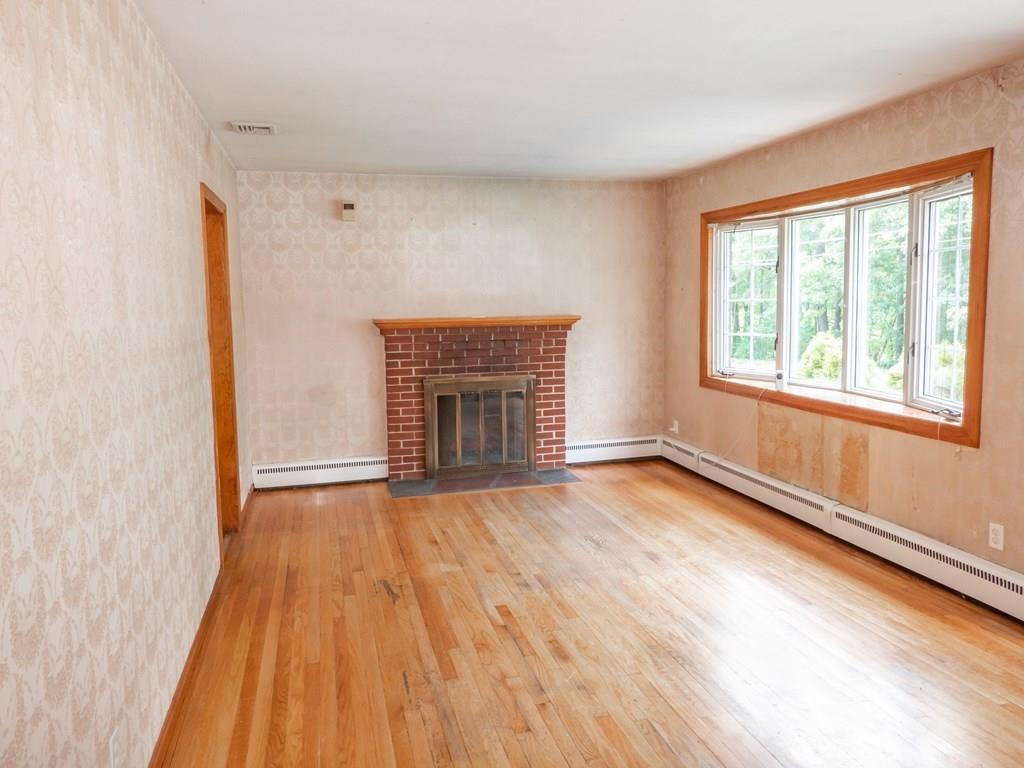 77 Sherwood Road Springfield, MA 01119 - Photo 6 of 31 Gallery Image 6