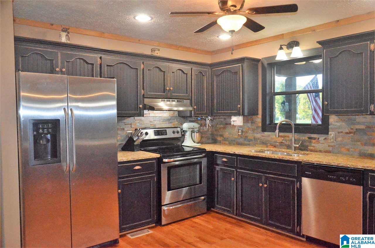 915 Jones Road Ohatchee, AL 36271 - Photo 5 of 42