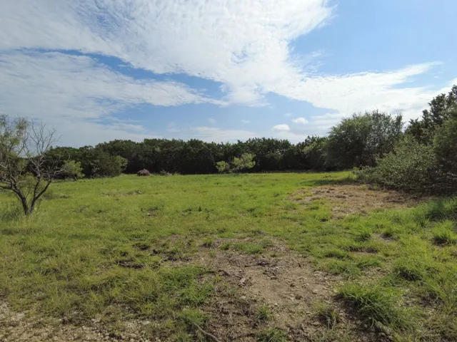 $550,000 | 206 Burnet Tx 78611, Lampasas, TX 76550