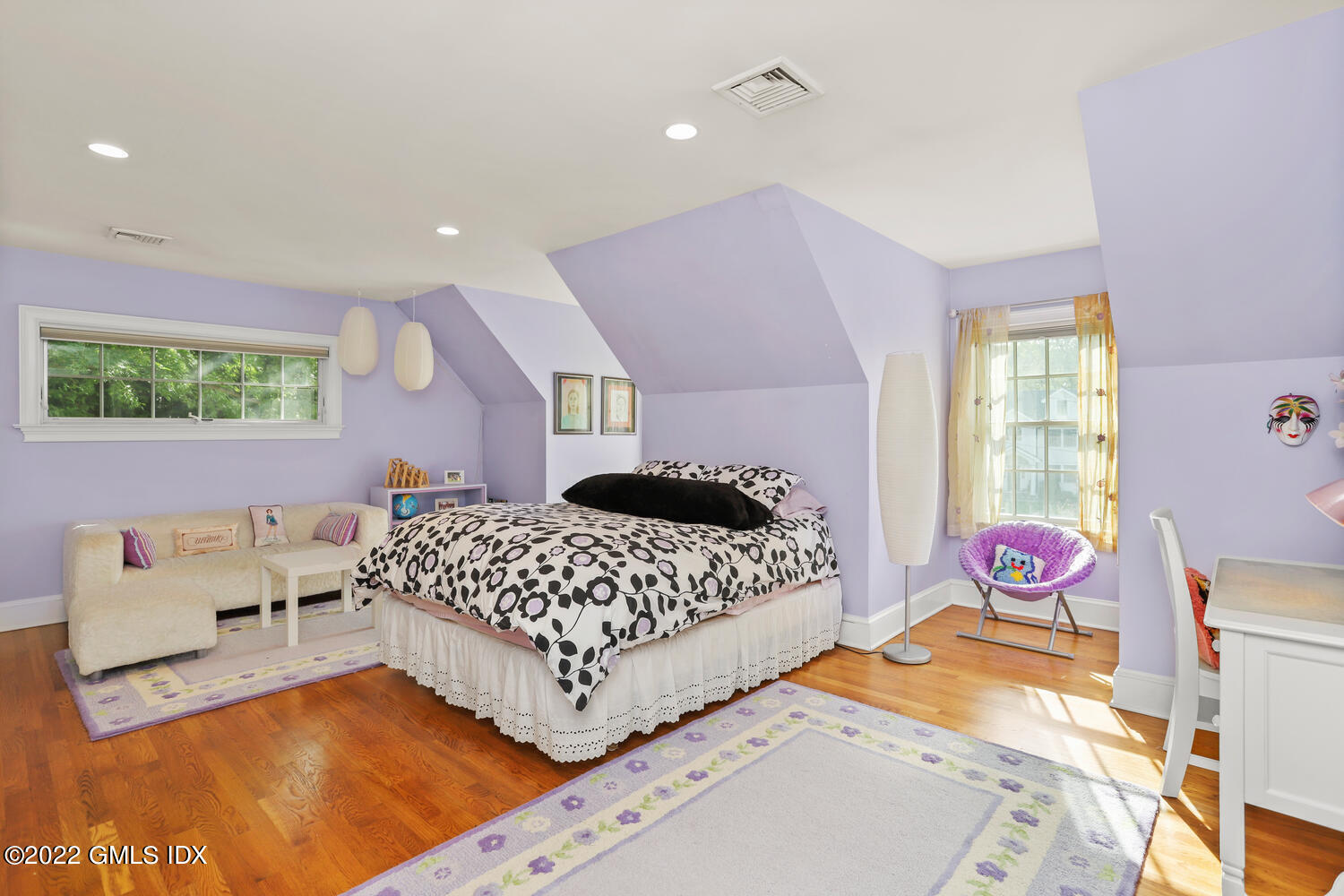 9 Robin Place Old Greenwich, CT 06870 - Photo 31 of 51 a bedroom with a bed and window